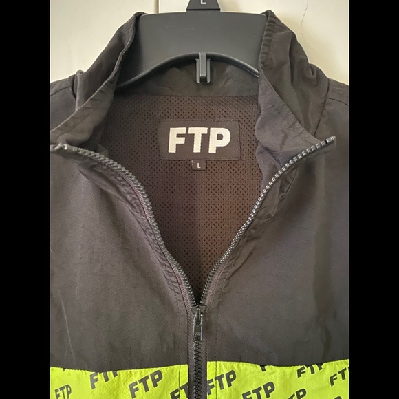 FTP REFLECTIVE JACKET - Picture 2 of 3